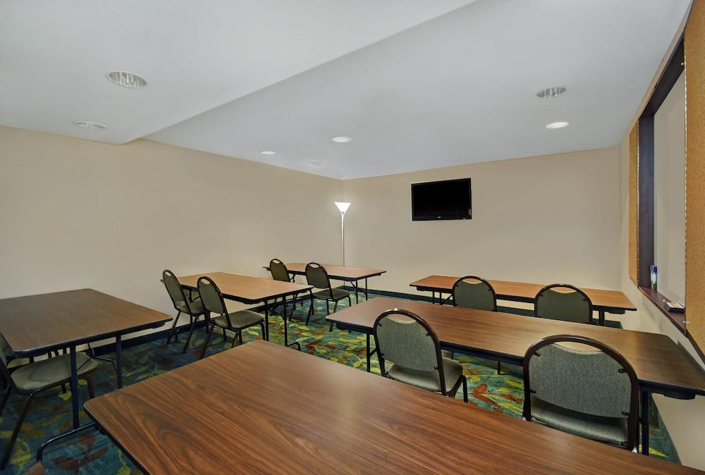 Candlewood Suites Columbia-Fort Jackson By Ihg Buitenkant foto